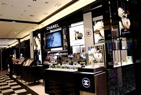 chanel bloomingdales nyc phone|where to buy Chanel cosmetics.